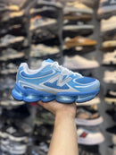New Balance 2000