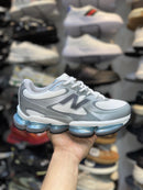 New Balance 2000