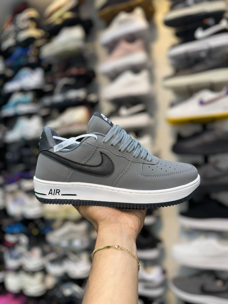Nike Air Force