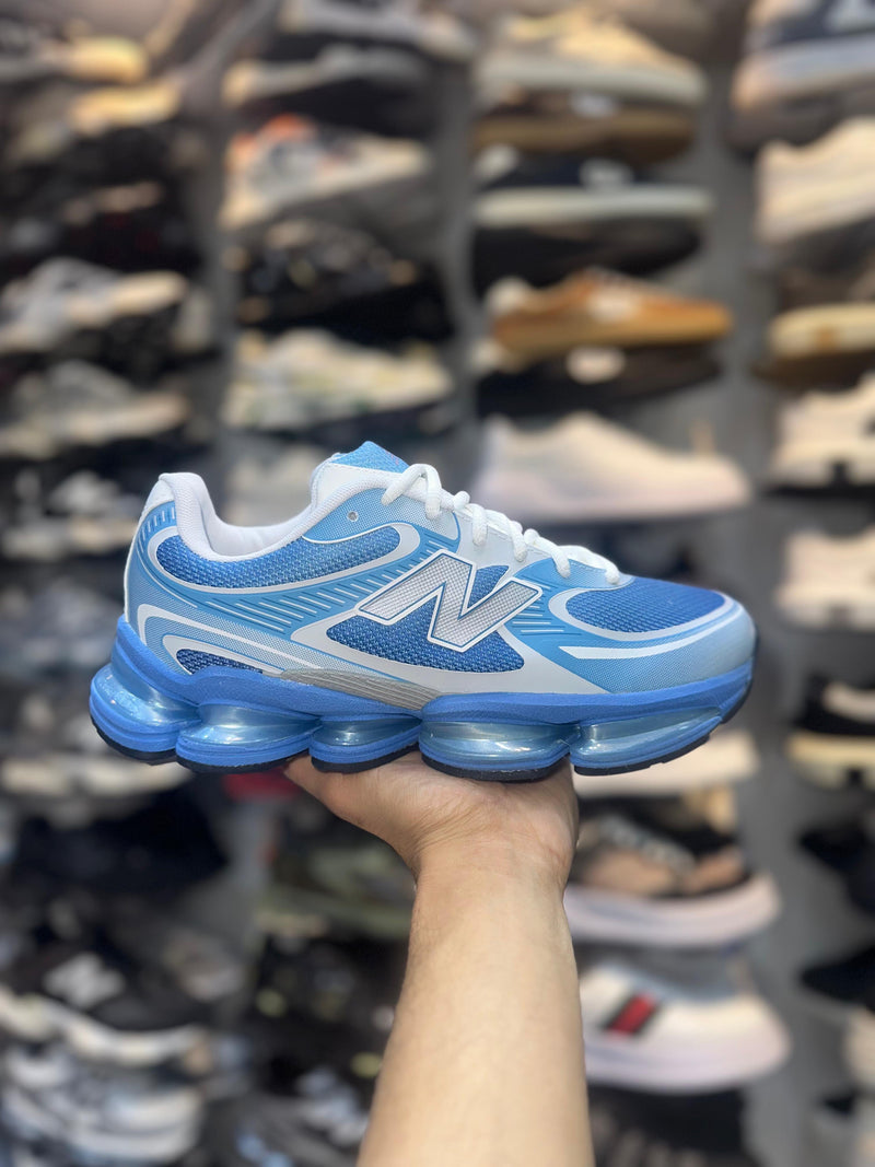 New Balance 2000