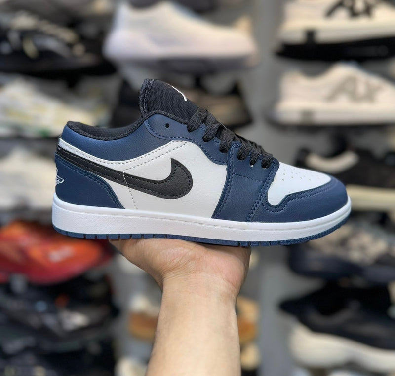 Air Jordan Low