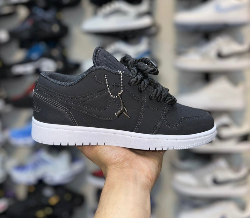Air Jordan Low